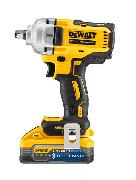 Akumulatorowy klucz udarowy DeWalt DCF891H2T-QW 1/2 cala z pierścieniem zabezp. 830Nm 18V XR 2x5,0Ah PowerStack TStak 2